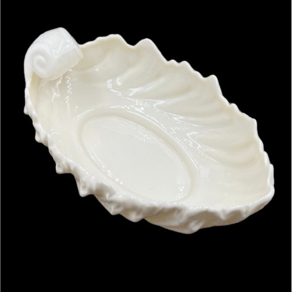 Vintage Lenox acanthus leaf bowl